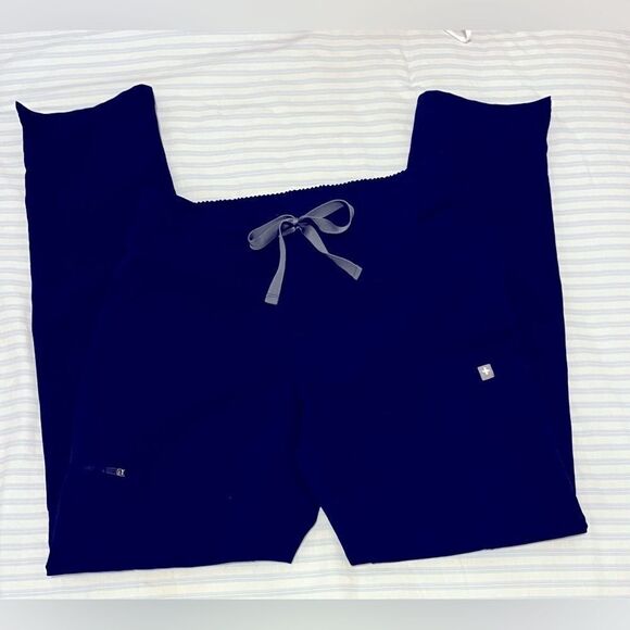 FIGS scrub pant, Technical Collection.  SIZE XXS/P. Great condition; like new! - Picture 3 of 10